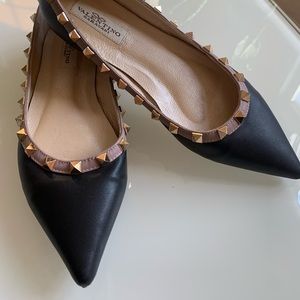 Black Valentino Garavani Rockstud leather ballerina flats